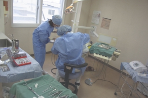 インプラント手術風景